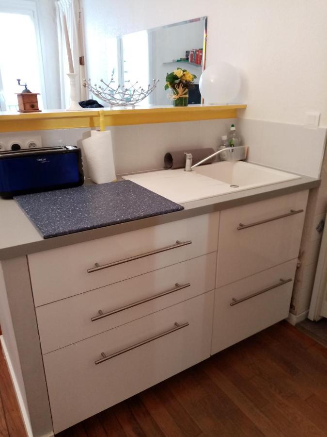 Agréable appartement dans le vieux Trouville Esterno foto